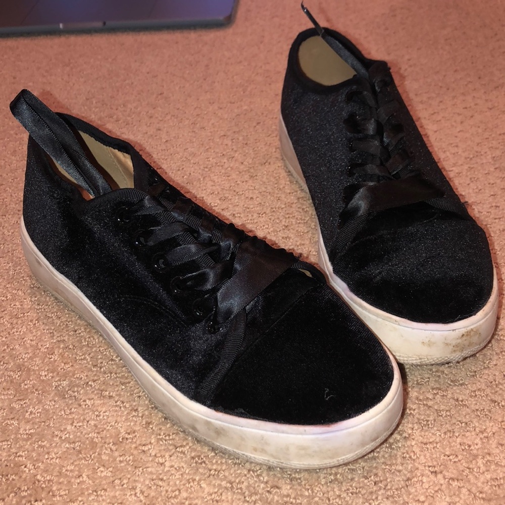Black velvet platform sneakers with silk laces!